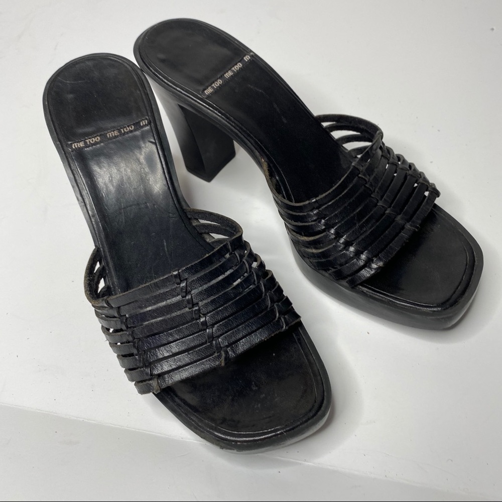 🍋 Me Too "Lauren" black Square toe heeled sandals